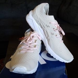 Asics Kayano (Trainer Knit)